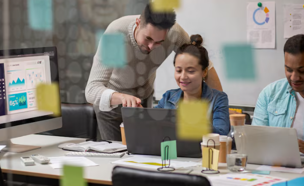 Por que uma pequena empresa deve investir em marketing digital?